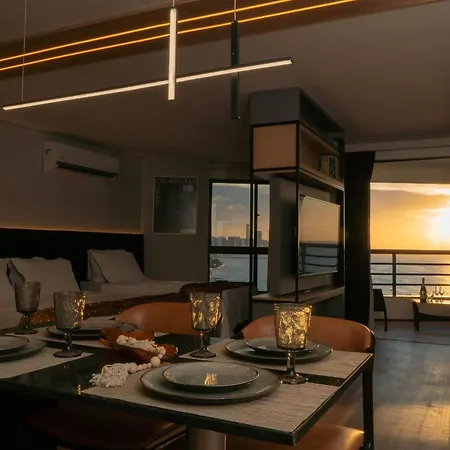 Apartamento Flat Luxuoso Iate Plaza Na Av.beira Mar Fortaleza! *